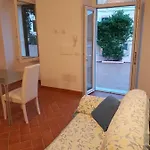 Maria Сasa de vacaciones La Maddalena (Sassari)